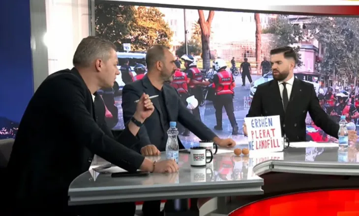 DEBATI/ “Hiqe këtë pankartë!”, Muharremi përplaset ashpër me aktivistin në studio: Kjo s’është protestë, janë huliganë! (VIDEO)