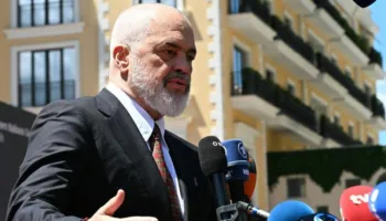 Debati për pagat e gjyqtarëve, Rama nxjerr shifrat: 2 mijë euro më e lartë se ajo e Presidentit