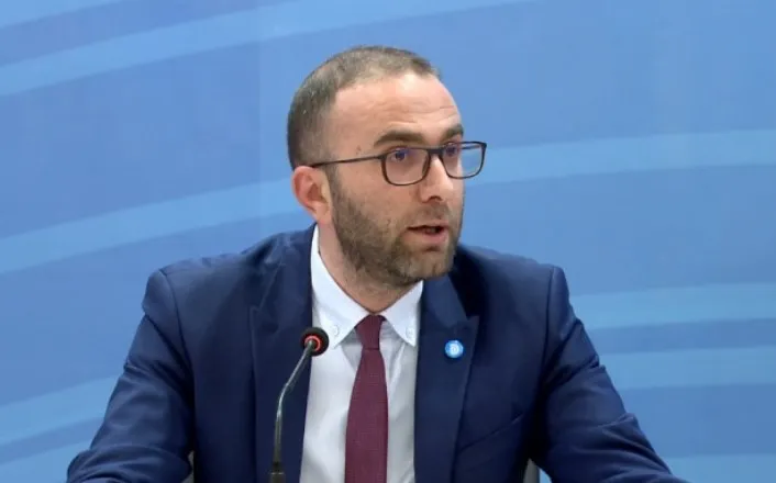 Dekretimi i ligjit për pagat e magjistratëve, Bardhi: Pikëpyetje mbi rolin e Presidentit si garant i Kushtetutës!