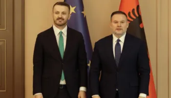 Demo pret në takim ministrin e Administratës Publike të Malit të Zi, Marash Dukaj: Shkëmbim përvojash në rrugën e përbashkët drejt BE