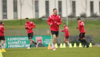 Dëmtimi i Balliut në La Liga, stafi mjekësor i Kombëtares po monitoron gjendjen e lojtarit