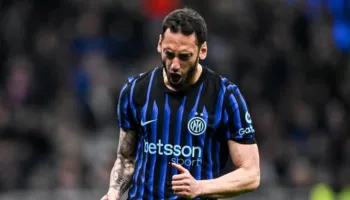 Dëmtimi i Calhanoglu krijon panik tek Inter, humbet ndeshjen ndaj Roma dhe ndikon te kontrata e re