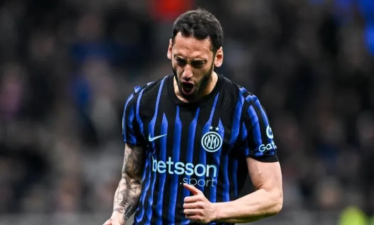 Dëmtimi i Calhanoglu krijon panik tek Inter, humbet ndeshjen ndaj Roma dhe ndikon te kontrata e re