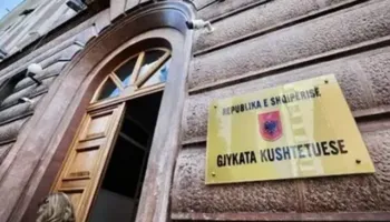 Denigrimi dhe sulm personal pas vendimit për pagat”/ Shoqata e Gjyqtarëve mbron Ramiz Lalën