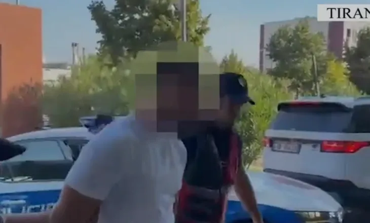 DETAJET/ Joz “Shpulla” u gjet i fshehur në tualet kur Policia shkoi në Fushë Kuqe, gjenden fishekë dhe sekuestrohet Land Rover