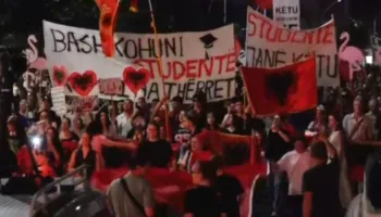 Dita e 95 e protestës, nis marshimi në rrugë