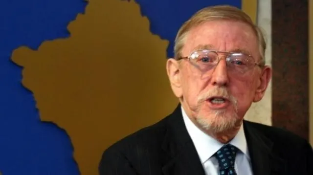 “Ditë e kobshme”, Walker: Kosova do të shihet tani me një sy tjetër