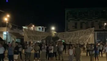 Divjaka proteston për të 40-n ditë kundër Territoriales: Nuk duam të bashkohemi me Lushnjën!