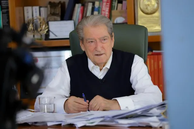 “Do të jenë të po këtij kalibri”, Berisha paralajmëron zhvillime të reja pas arrestimit të Vlora Hysenit