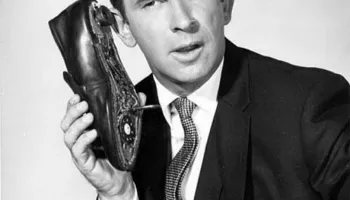 Don Adams aktori që e ktheu Maxwell Smart në një ikonë të komedisë televizive