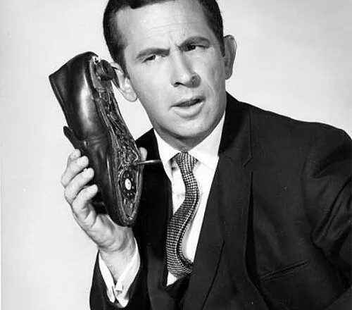Don Adams aktori që e ktheu Maxwell Smart në një ikonë të komedisë televizive
