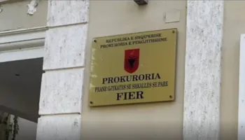 DOSJA/ Akuzohen se abuzuan me pronat, arrestohen2 ish-drejtorët e Kadastrës në Fier, specialisti dhe përfituesi! Prokuroria ndan detajet