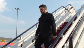 Dron pranë avionit të Zelenskyt, kryeministri norvegjez: Pothuajse u godit –