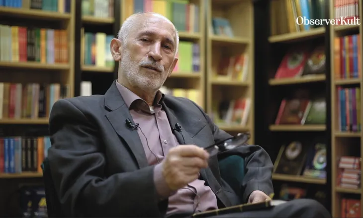 “Duke kundruar valët e detit dhe duke menduar për shijet estetike të etërve tanë”, Agim Vinca lexon poezinë e Pal Ndrecajt