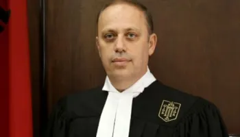 DY KANDIDATË, VETËM NJË FITUES/ Sandër Simoni zgjidhet anëtar i KLGJ-së