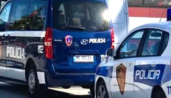 Dy vjedhje biznesesh në Korçë, arrestohet 18-vjeçari dhe shpallet në kërkim bashkëpunëtori