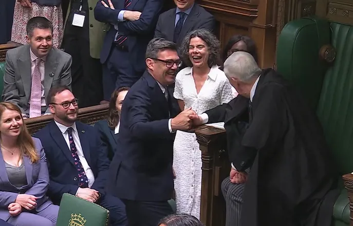 E bujshme nga kryeministri britanik, Burnham: Mund të bashkohemi me BE-në! Laburistët në presion për të përmbysur ‘Brexit’