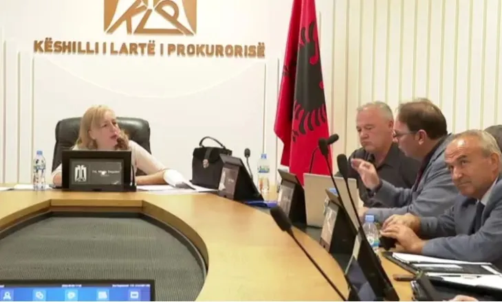 “E di që ke probleme me formimin…”/ Plas përsëri në mbledhjen e KLP, Bogdani sfidon Stojanin pas kërkesës për përjashtim: Hajde shohim diplomat…