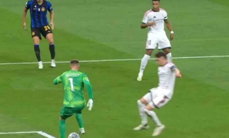 E PABESUESHME! Çfarë gafe nga Josep Martinez, Real Madrid shënon të dytin (video)