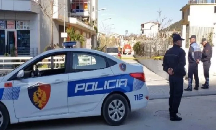 E rëndë në Korçë, vëllai plagos vëllain me sëpatë! Ngjarja pas një konflikti brenda banesës