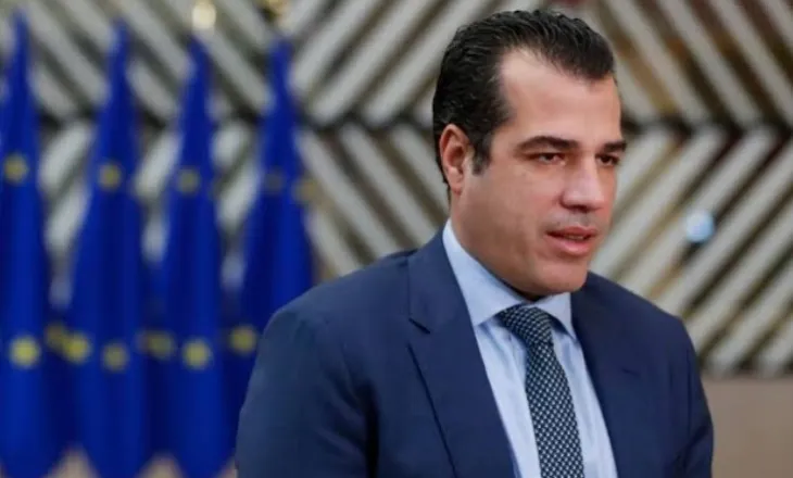Edhe Greqia ndjek modelin italian, qendër riatdhesimi për emigrantët në një vend afrikan!