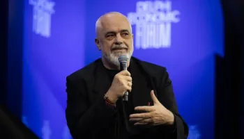 Edi Rama sot në Bruksel, merr pjesë në Samitin për Turizmin