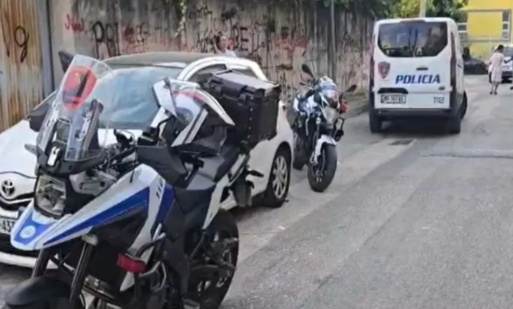Eksploziv në derën e banesës së 36-vjeçarit, shpërthimi trondit Kamzën në orët e para të mëngjesit