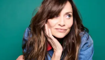 “Ekziston vetëm një Natalie Imbruglia”: Këngëtarja rikthehet me një rrëfim personal