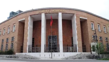 Emigrantët sjellin më shumë para. Banka e Shqipërisë: 621 milionë euro në 6 muaj
