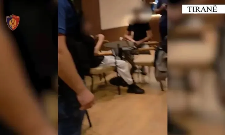 EMRAT/ Lokale me baste sportive afër shkollave në Tiranë, 2 të arrestuar dhe 2 të proceduar, mes tyre edhe të mitur! (FOTO)