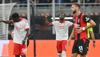 EUROPA LEAGUE, 45’E PARA: Një supergol trondit Milanin në “San Siro”, Lyon në avantazh të dyfishtë (video)