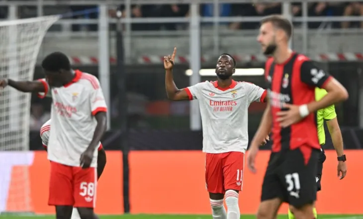 EUROPA LEAGUE, 45’E PARA: Një supergol trondit Milanin në “San Siro”, Lyon në avantazh të dyfishtë (video)