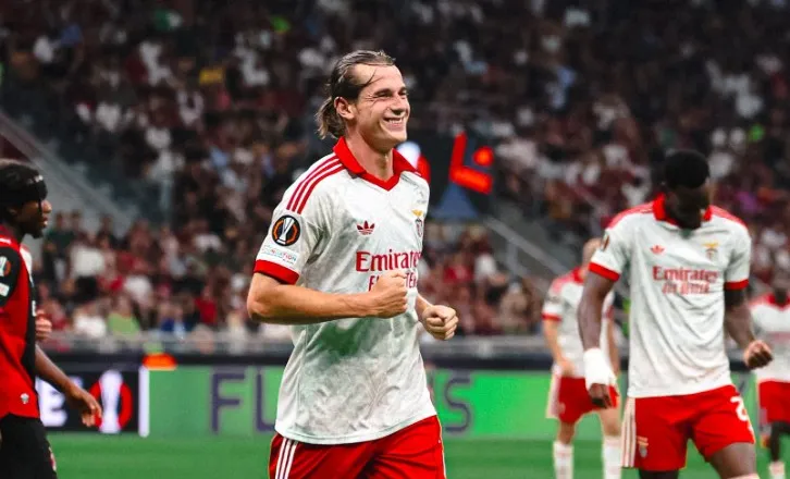 EUROPA LEAGUE: Milan befasohet nga Benfica. Lyon, Leverkusen dhe Sunderland me fitore të rëndësishme