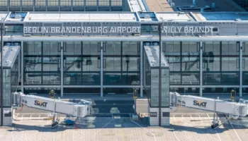 Evakuohet Terminali 1 në aeroportin e Berlinit, alarm për substancë toksike në valixhe