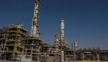 Evropa në prag të një makthi energjetik: “Saudi Aramco” anulon dhe shtyn furnizimet me naftë bruto në rafineritë evropiane!