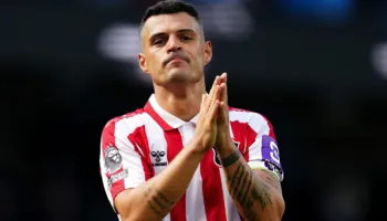 Falsifikoi certifikatën e COVID-19, tani edhe FIFA kërcënon Granit Xhakën