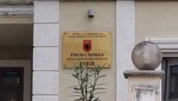 Falsifikuan mbi 1 mijë hektarë, në pranga dy ish-drejtorë të Kadastrës Fier dhe një biznesmen (Emrat)