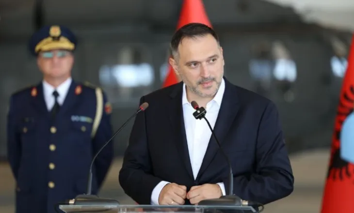 Farka ndryshon komandantin e Bazës Ajrore, Kaloshi në vend të Buzit! Ministri Nufi: Forca Ajrore, shtylla kurrizore e Forcave të Armatosura!