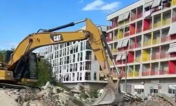Faza e re e rindërtimit në Kombinat, Bashkia e Tiranës vijon heqjen e mbetjeve