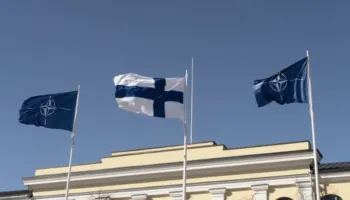 Finlanda dhe Ukraina nënshkruajnë marrëveshje për dronë, zgjerim i bashkëpunimit në mbrojtje