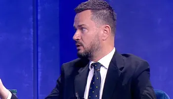 Fitili i Hagës është ndezuar nga Brukseli dhe Uashingtoni/ Analisti Curri: Shqipëria dhe Kosova duhet të lobojnë