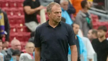 Flick, pas “shuplakës” ndaj Feynoord: Askush nuk luan si ai, Yamal e meriton “Topin e Artë”