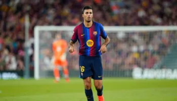 “Fliku dhe Guardiola nuk ngjajnë aspak”, Rodri befasohet te Barcelona: Stërvitjet nuk ishin normale