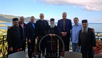 FOTOLAJM / Rama viziton Malin e Shenjtë në Greqi, bashkë me të birin Gregun dhe Vangjel Tavon