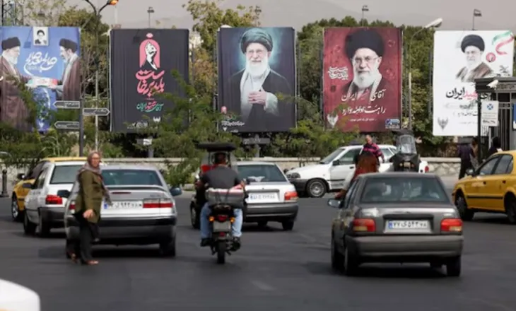 Franca thërret ambasadorin iranian pas mbylljes së qendrës franceze në Teheran