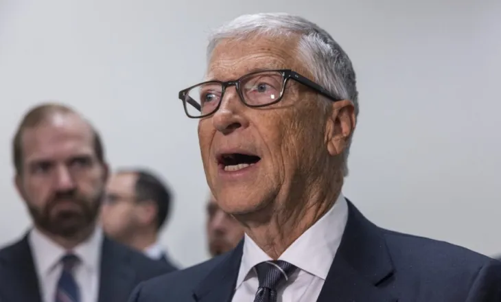 Gates: Asnjë qeveri nuk është gati për ndryshimet që do sjellë Inteligjenca Artificiale