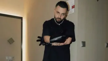 Gjesti shfaqet me unazë, mos vallë artisti është fejuar? FOTOJA VIRALE