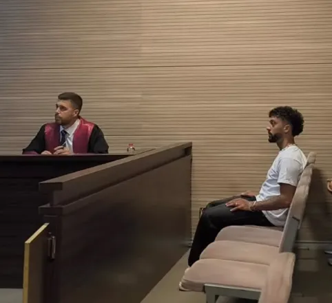 Gjesti thyen heshtjen pas vendimit të gjykatës