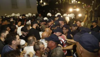 Gjykata pranon kërkesën e Prokurorisë, liron 14 protestuesit që u përplasën me Policinë: Arrestimi i paligjshëm!