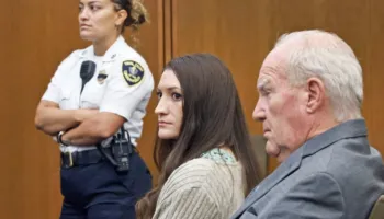 Gjyqi i Lindsay Clancy përfundon pa vendim, juria dështon të arrijë unanimitet për vrasjen e tre fëmijëve